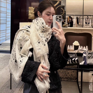 小香风羊绒围巾星星星座百搭款黑白戒指绒长巾女超大薄款披肩