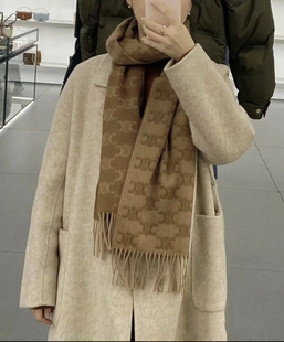 23年秋冬新款CE凯旋门双面羊绒围巾女经典老花流苏印花披肩围脖