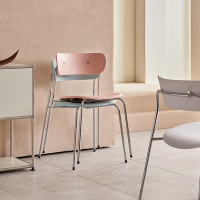 简约设计师椅子家用小户型餐厅餐椅餐桌椅休闲塑料奶油风凳子靠背