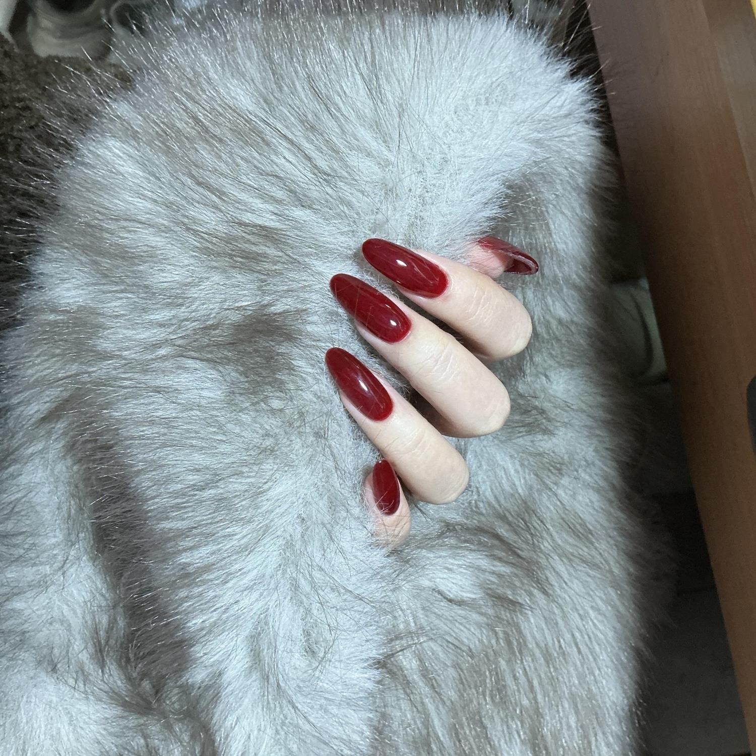 纯手工穿戴甲定制款纯色牛血红显白高级短款2026新款美甲新年战甲,彩妆/香水/美妆工具,穿戴甲/甲片,淘宝优惠券,粉丝福利购,淘宝优惠卷