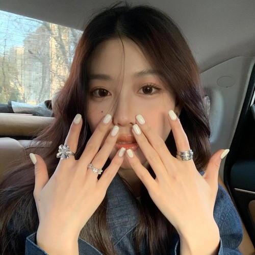 2025新款纯手工穿戴甲奶白纯色成品光疗美甲贴片假指甲显白小红书