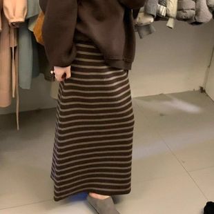 复古条纹针织半身裙女秋冬季2025新款中长款显瘦百搭高腰A字裙子