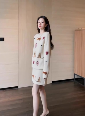 白色卡通图案针织两件套女秋冬季慵懒风长袖高腰半身裙时尚套装