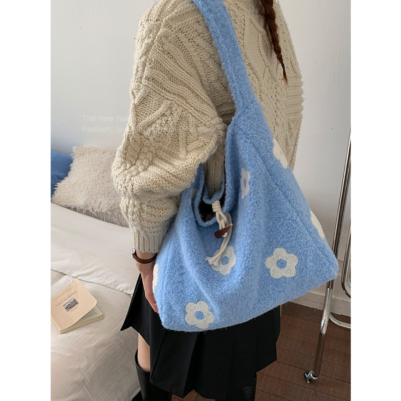 韩国小众毛茸茸腋下包包女2025新款秋冬单肩包休闲上班通勤托特包