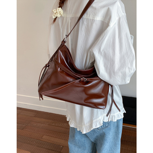 洋气托特包 单肩包高级感爆款 复古通勤大容量斜挎包包女式 2025新款