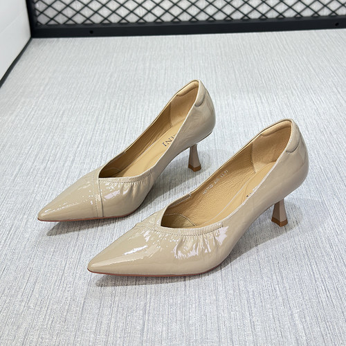 阿美妮漆皮软底不累脚单鞋高跟鞋