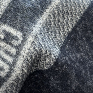 双面双色披肩围脖 Oblique提花羊绒流苏围巾男女款 贸易公司单 经典