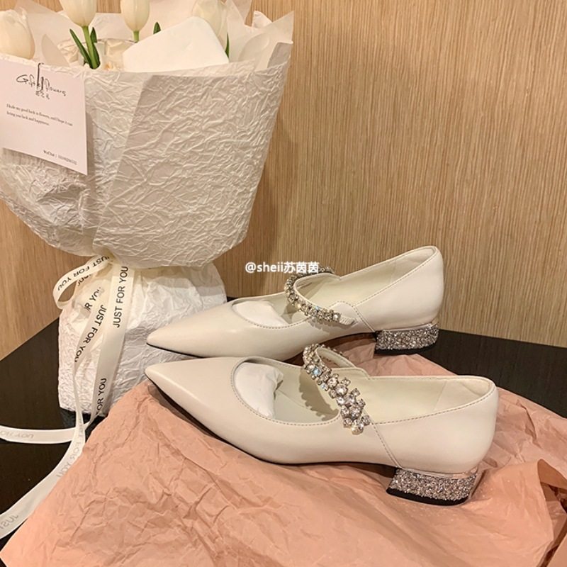 苏茵茵尖头羊皮粗跟玛丽珍单鞋