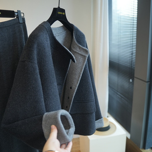 虫小小 大衣女毛呢外套上衣秋冬A71K 轻奢羊绒羊毛撞色双面呢短款