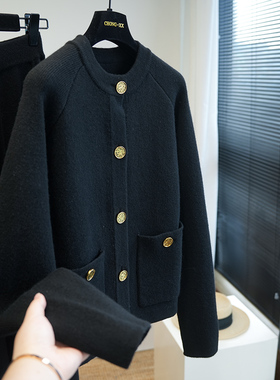 虫小小 山羊绒羊毛圆领长袖锤纹金扣针织开衫女毛衣外套冬季952K