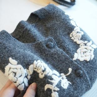 柜上2.8K+绵羊毛立体刺绣灰色长袖针织开衫女毛衣外套秋冬季A61J