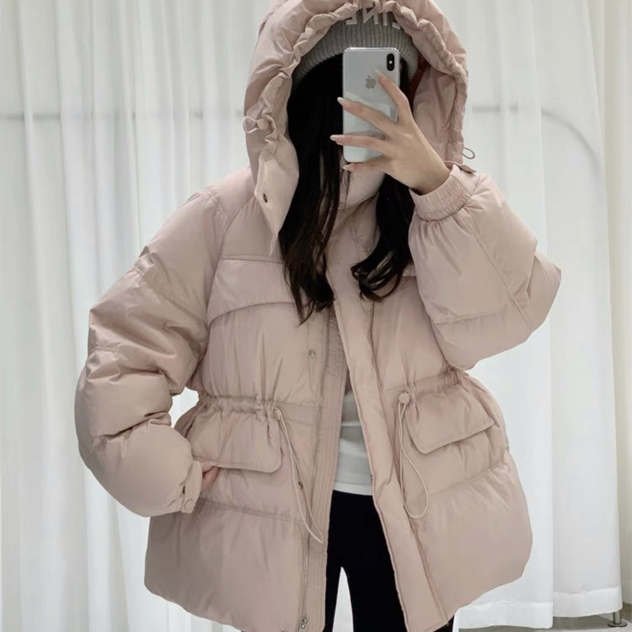 羽木服饰2025简约收腰设计感连帽系带蓬松短款羽绒服外套保暖8913