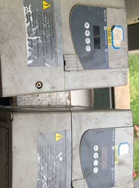 2.2kw，380v施奈德变频器atv28hu41n4，一切-议价