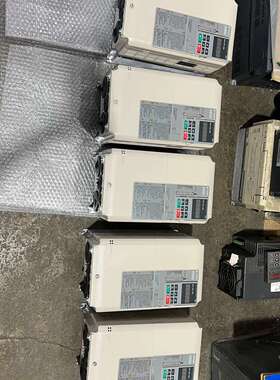 安川A1000变频器15KW，AB4A0038FBA，102-议价