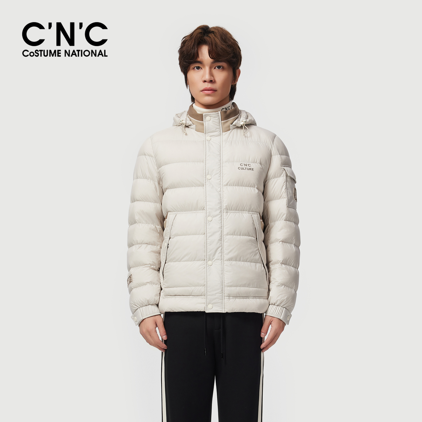 CNC男装25冬季新款logo刺绣90绒男士连帽羽绒服鸭绒保暖短款外套