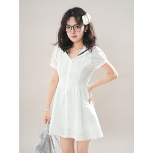 独特漂亮小个子学院风收腰显瘦短裙高级感白色海军领连衣裙子女夏