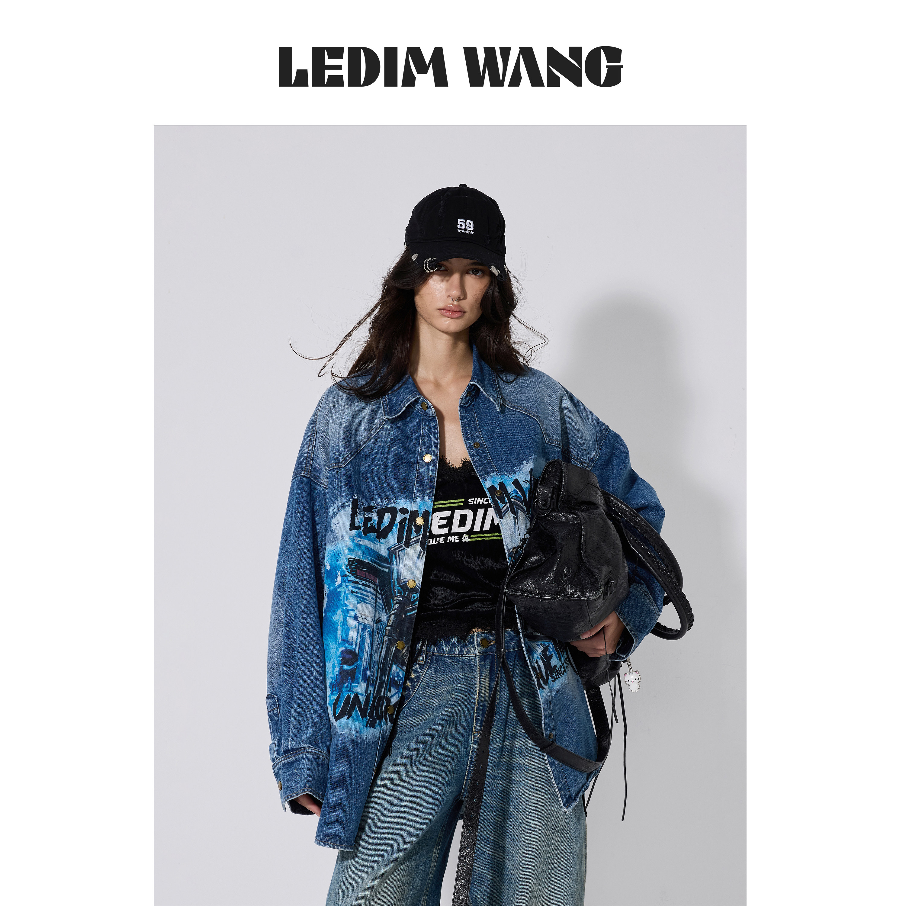 LEDIMWANG复古洗水印花牛仔外套图片