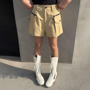 2026春夏新款 LEDIM 女慵懒A摆休闲短裤 卡其色莱赛尔休闲裤 WANG