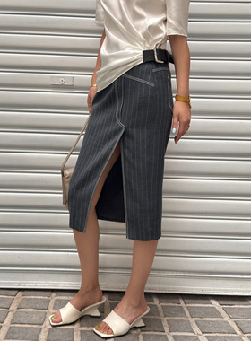 LEDIM WANG【黑标系列】不对称灰条纹开叉半身裙女夏半裙2025新款