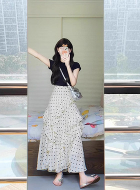 【寻雾诗】夏装搭配一整套纯色上衣设计荷叶边波点半身裙子两件套