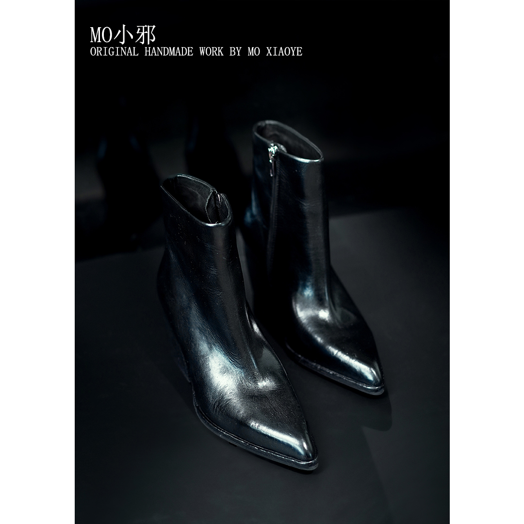 MO小邪' 手工设计水洗马皮短靴尖头切尔西秋时装靴百搭真皮靴子女