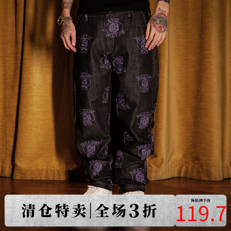 满版刺绣休闲直筒牛仔裤