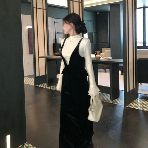 陈六六CHENLIULIU【晚宴焦点】法式千金感V领丝绒连衣裙内搭套装