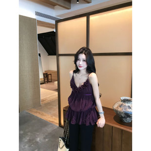 陈六六「古早氛围」天丝紫色玫瑰纽花背心吊带女设计感花边上衣