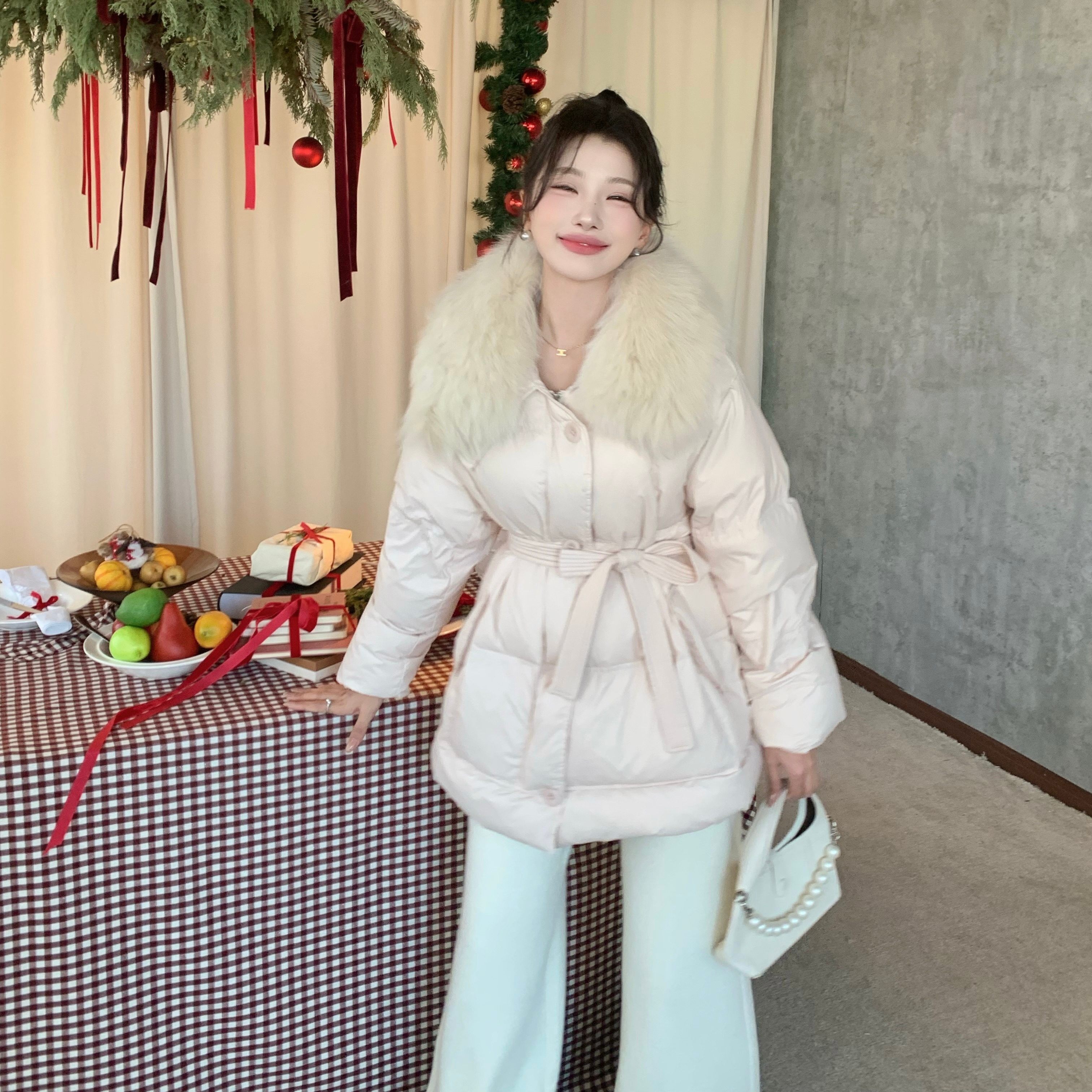 陈六六CHENLIULIU【冬日心动款】韩系毛领系带中长款保暖羽绒服