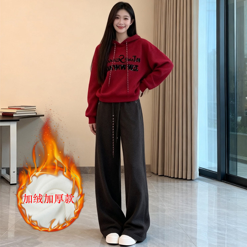 时尚减龄休闲运动套装女冬2025新款加绒洋气红色卫衣阔腿裤两件套