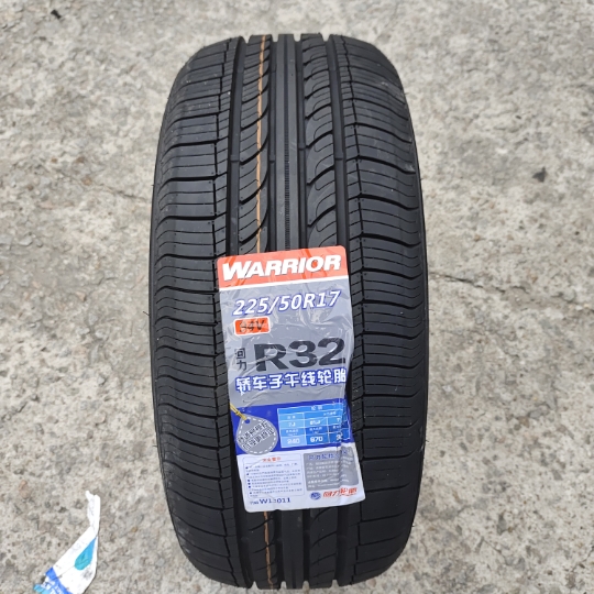 米其林R32浩悦思铂睿回力轮胎