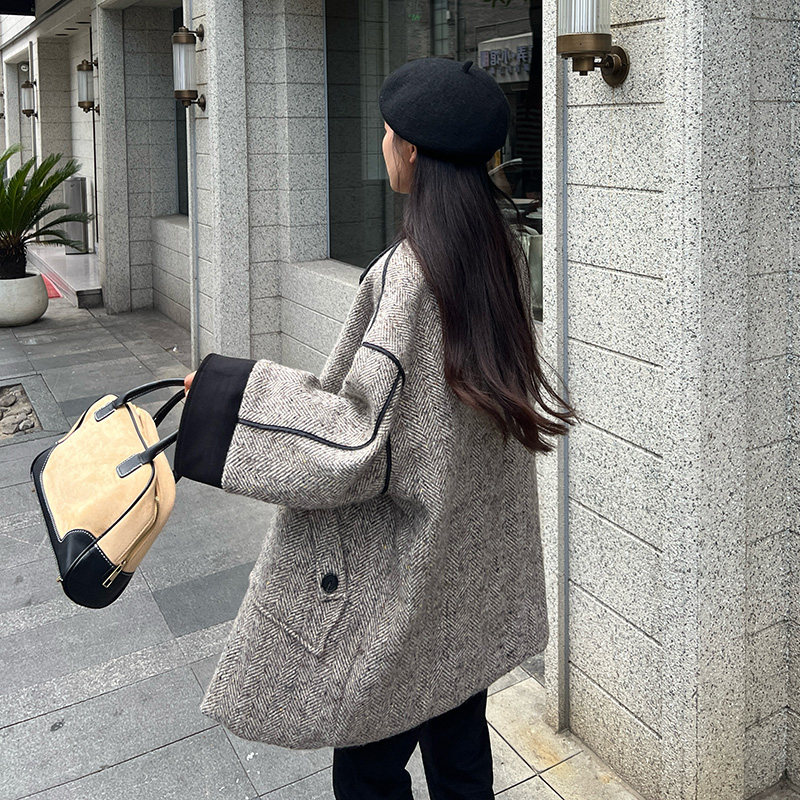 韩版时尚气质人字纹呢子大衣女2025年秋冬季新款显瘦加厚毛呢外套,女装毛呢外套,郎佰婉