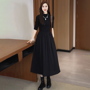 高级感连衣裙女士秋冬收腰加绒小黑裙内搭裙子时尚配大衣打底长裙