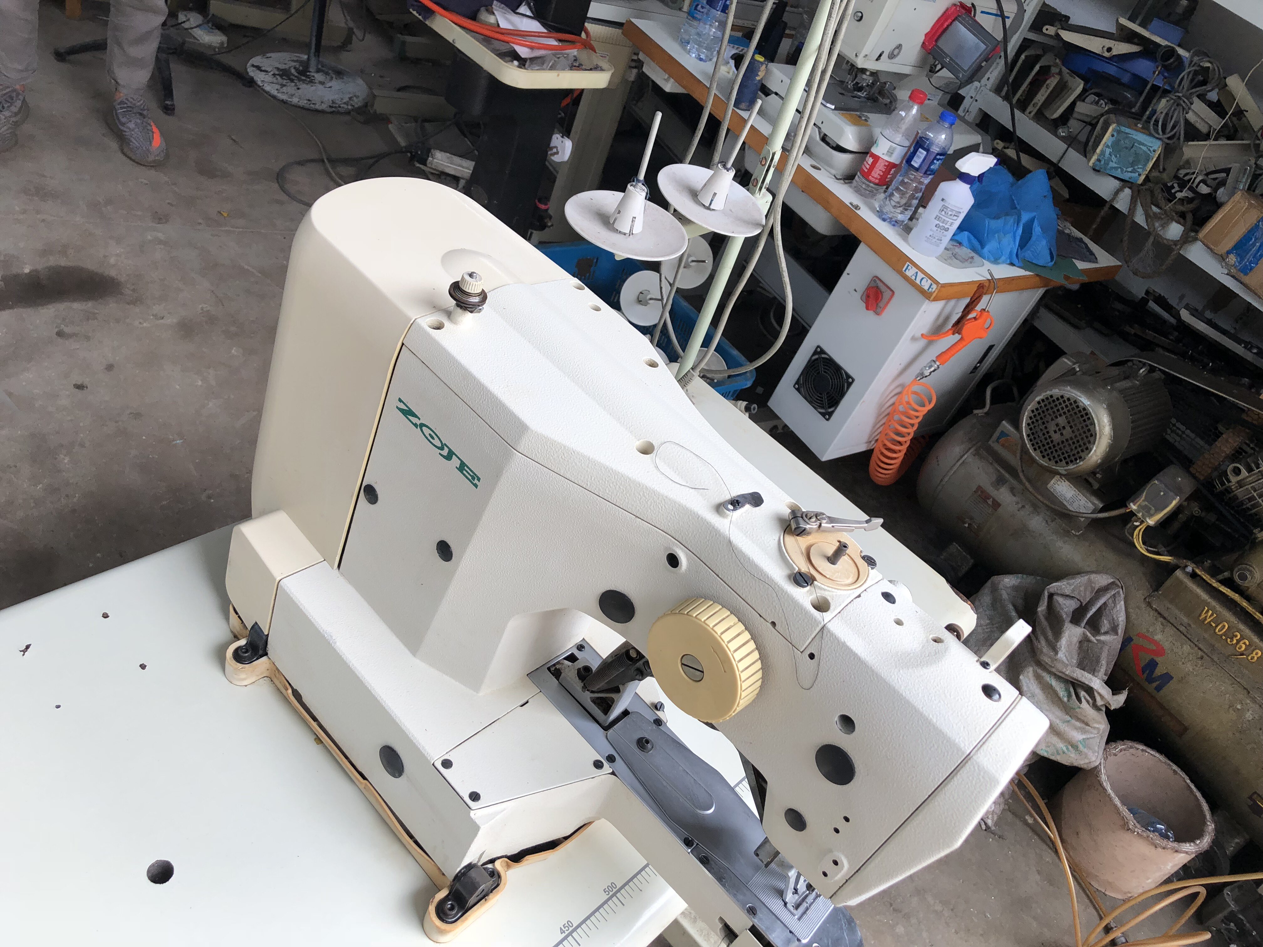 二手工业缝纫机中捷1900ASS电脑套结机打枣机家用缝纫机整套包邮