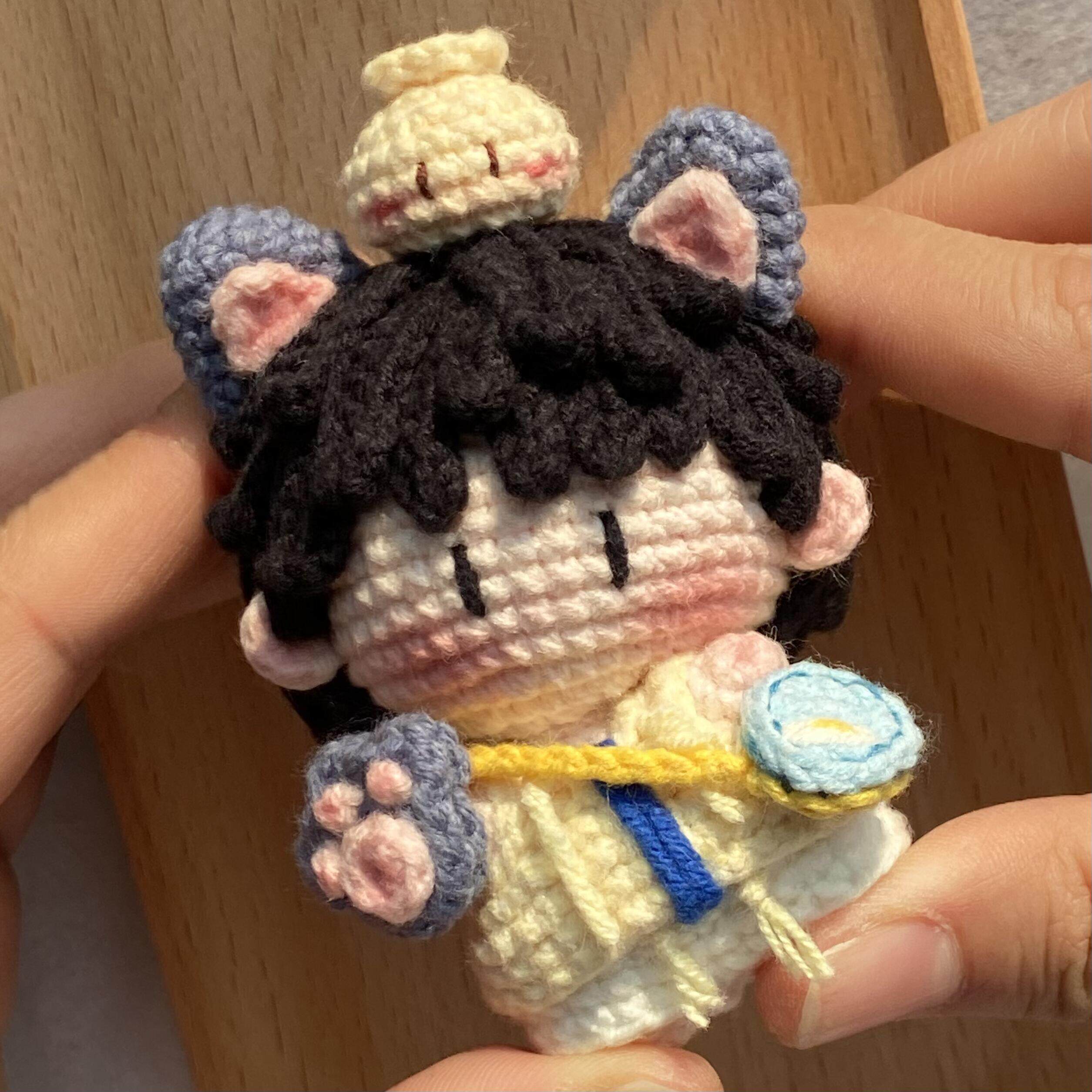 手工毛线钩针编织奶黄包周深玩偶