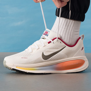 IQ1131 18运动健身公路跑步鞋 120 NIKE耐克男子VOMERO 马年系列