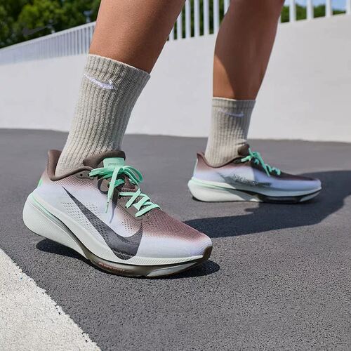 尖货丨NIKE耐克男子AIR ZOOM PEGASUS 42运动跑步鞋IW2349-001