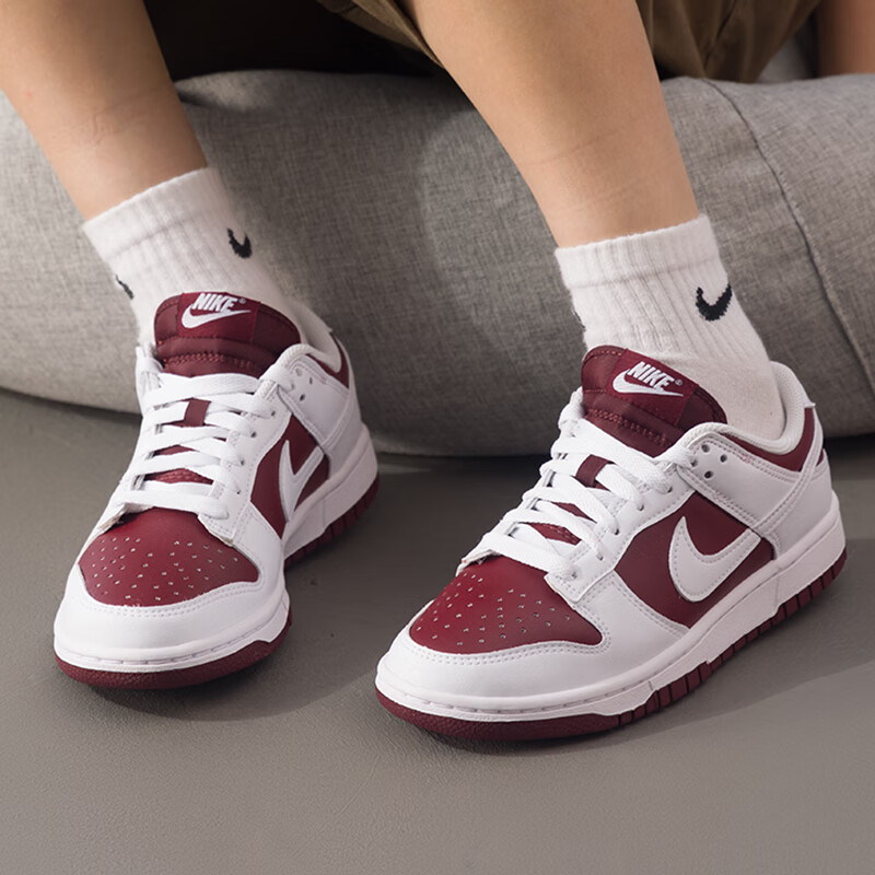 NIKE耐克女子DUNK LOW时尚潮流百搭运动休闲鞋IM6572-601