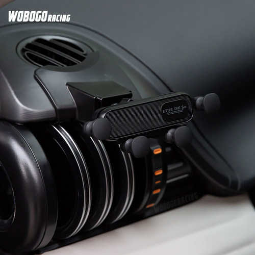 适用比亚迪元PLUS车载手机支架atto3磁吸重力支架水杯支架主驾驶