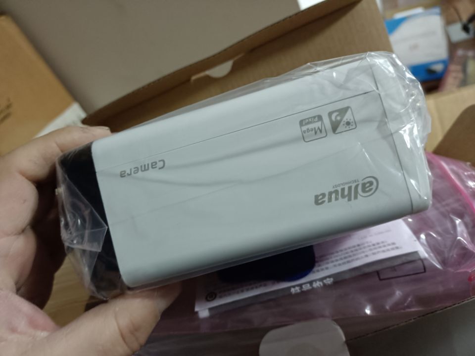 DH-IPC-HF5238 DH-OPT-127F2712D-IR4MP大华低照度摄像头加镜头