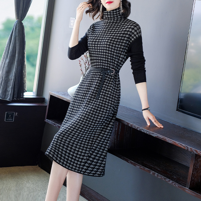 连衣裙冬季加厚高领千鸟格过膝