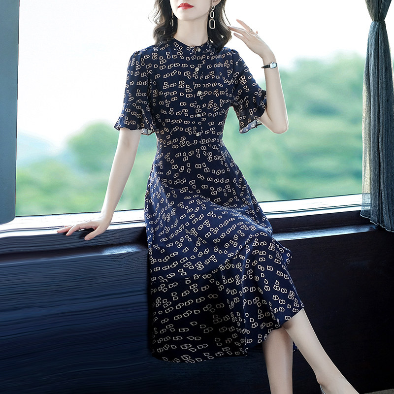 连衣裙2023新款夏减龄印花大摆修身气质蓝色中袖中长款时尚a字裙
