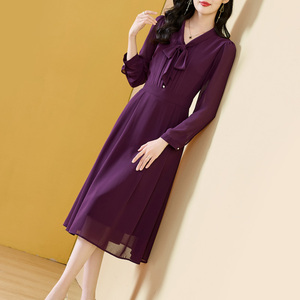 连衣裙女2025春秋新款正式场合飘带领早春名媛气质紫色长袖打底裙