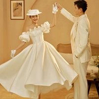 Белое платье