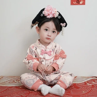 中国风女宝宝衣服前开蝴蝶结婴儿连体衣春秋新生婴儿衣服 婴儿秋装