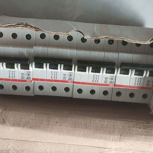 可维修S253S_D63一盒，200块议价