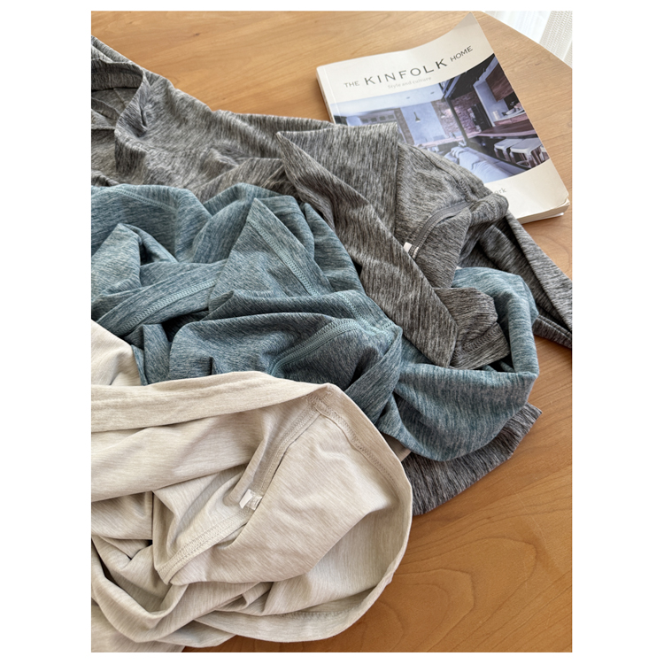 秋冬新柔糯雾感女款打底上衣 轻质修身保暖衣运动衫