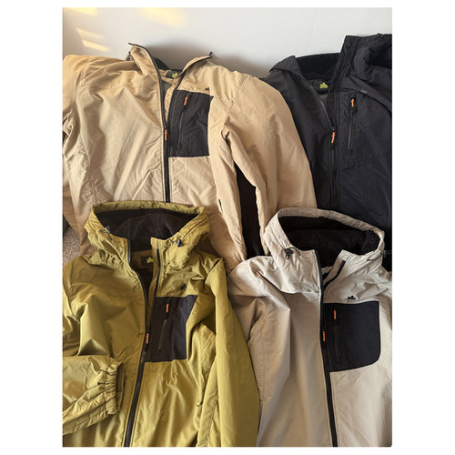 秋冬户外防风防泼水轻质保暖棉服