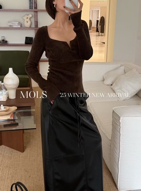 MOLS2025秋冬新法式修身显瘦打底衫女气质内搭毛衣小个子v领针织