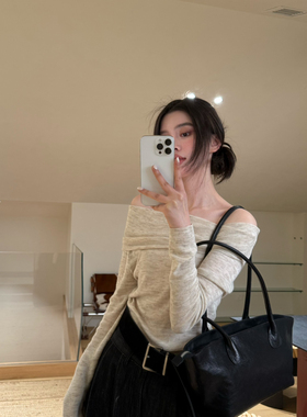 BU RIVERS-上新BUCLASSIC斜肩不规则修身针织⻓袖上衣针织衫14854